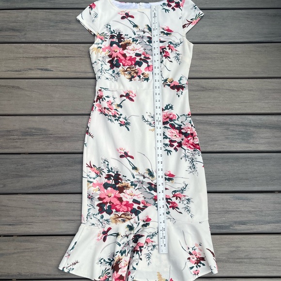 Vfshow; White&Pink Foral; Mermaid Style Dress; Mint Condition; NWOT; Size Small - Picture 4 of 8